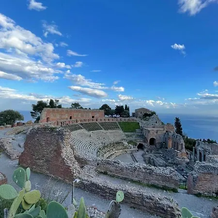 Sicilia Bedda Taormina Apartment Exterior photo